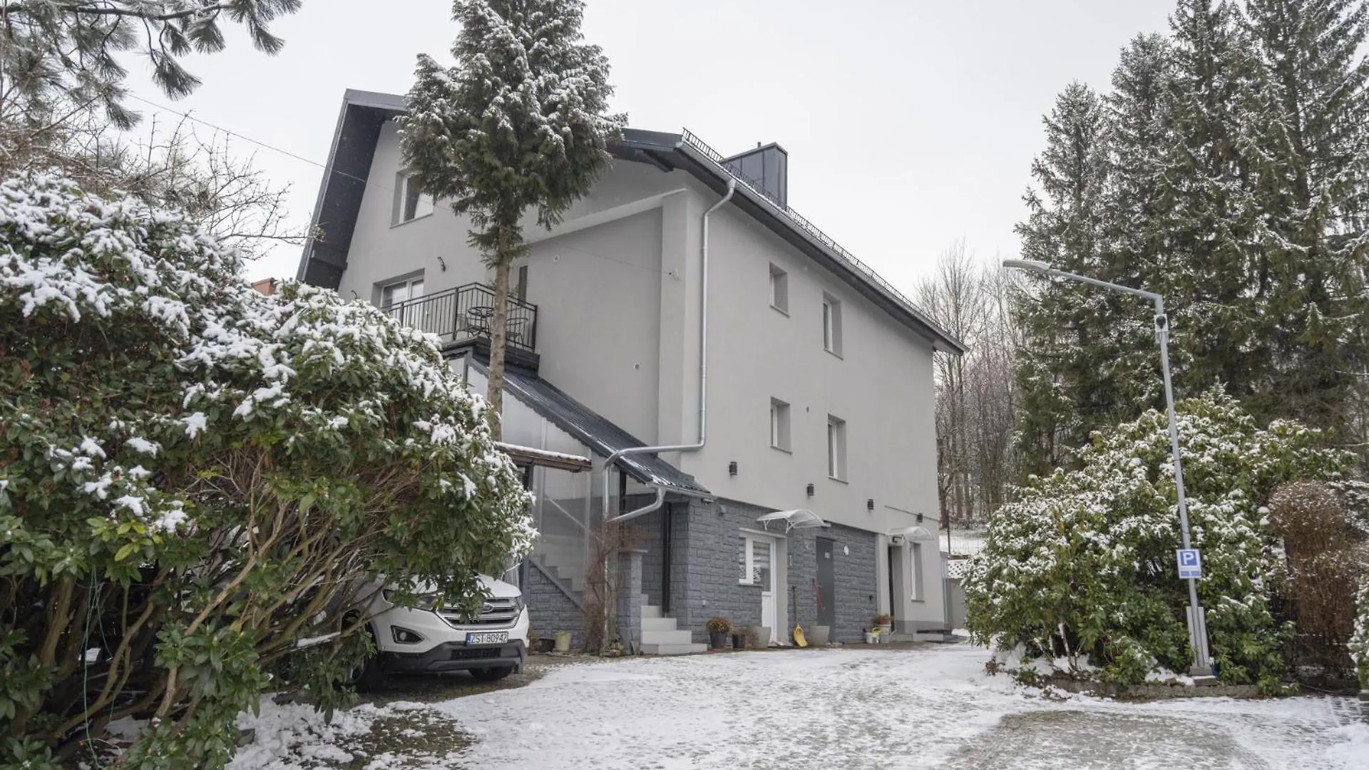 Karkonosky Apartamenty - Azalia Karpacz Polen